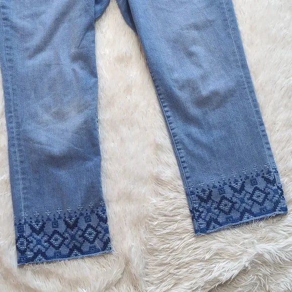 Lauren Ralph Lauren Blue Embroidered Straight Crop Jeans Size 12 - Picture 4 of 13